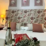 La Gitanilla & Encanto Jerez Bed & Breakfast 4*