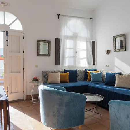 La Gitanilla & Encanto Jerez Bed & Breakfast 4*