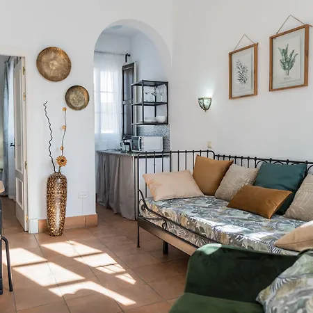 La Gitanilla & Encanto Jerez Bed & Breakfast 4*