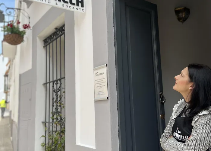 La Gitanilla & Encanto Jerez Bed & Breakfast 4*