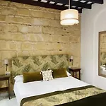 La Gitanilla & Encanto Jerez Bed & Breakfast 4*